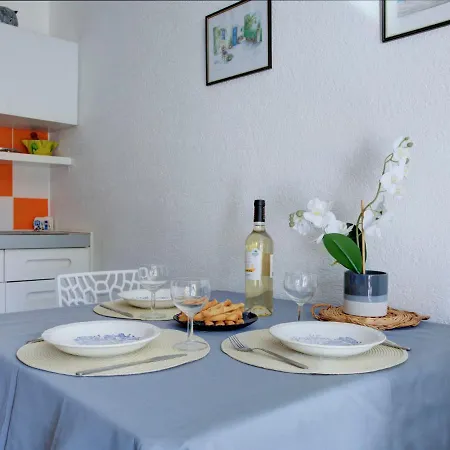 Daire Les Mas De La Mer-15 By Interhome *